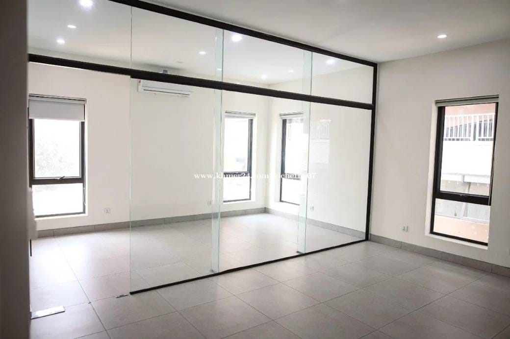 อาคารสำนักงาน สำหรับเช่า ใน Toul Kork $400