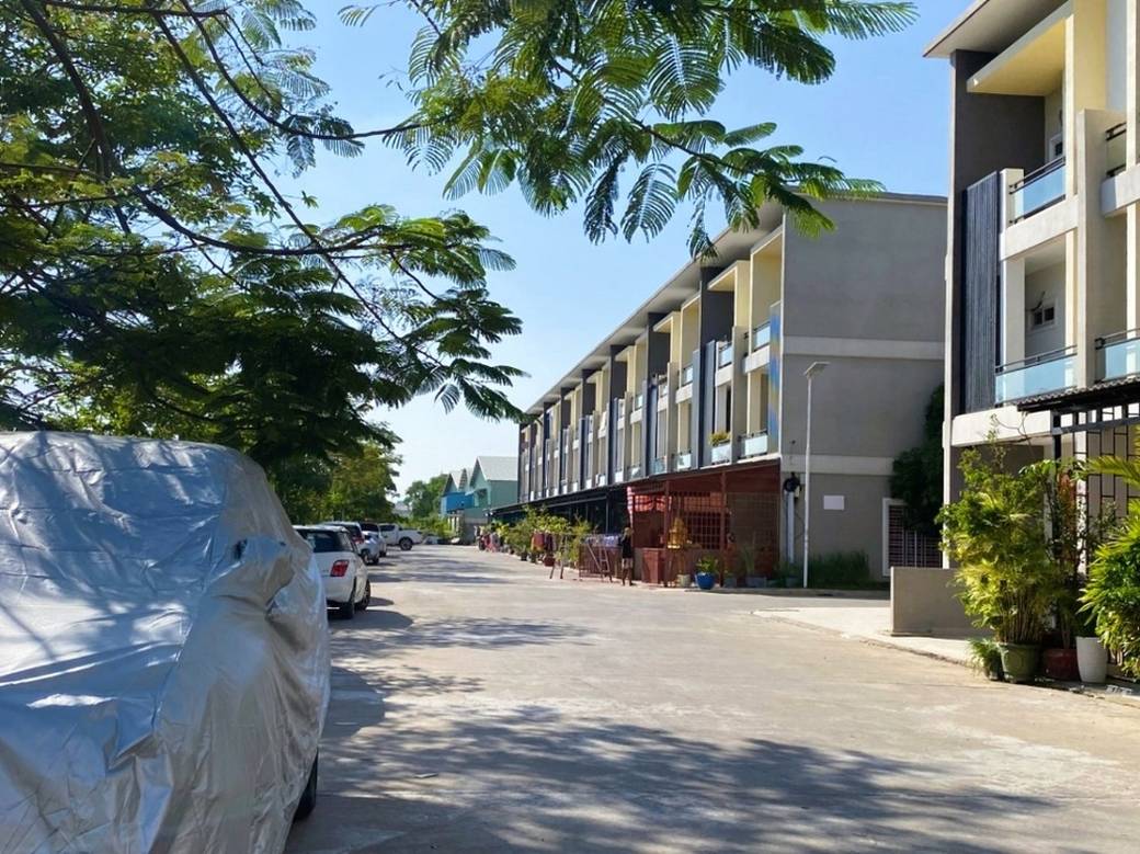 194.4 sqm Living Size Flat House Na prodej in Sen Sok