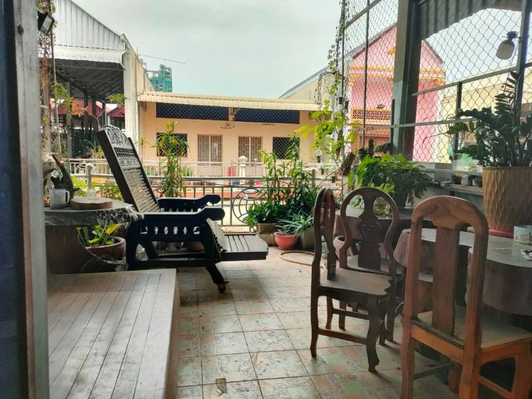 166 sqm Living Size Flat House Na prodej in Dangkao