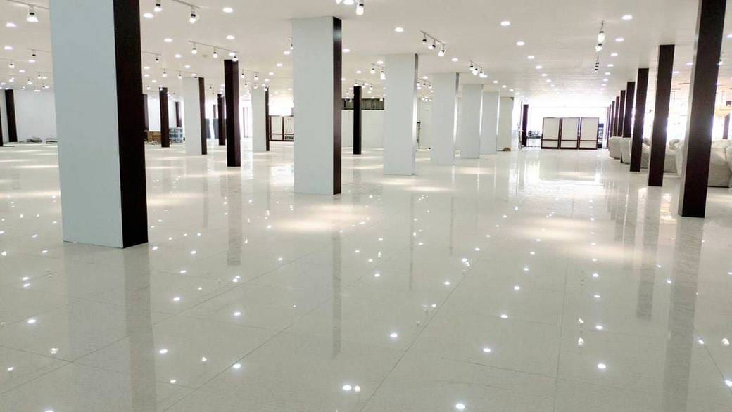 3,125平方米土地面积的建筑For Sale & Rent