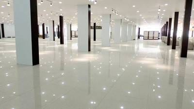 3,125平方米土地面积的建筑For Sale & Rent