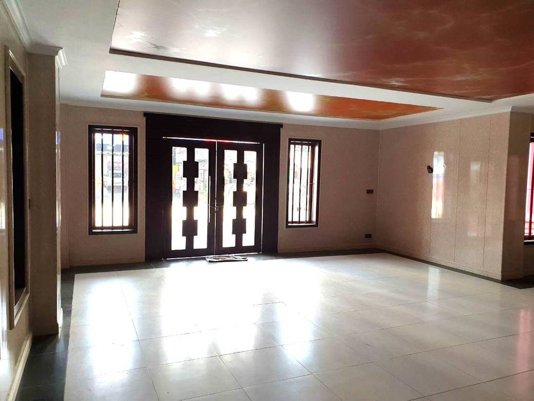 Chamkarmon建筑出售，价格$2,300,000