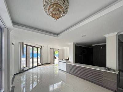 Maison-boutique À louer à Srah Chak, Daun Penh, Phnom Penh