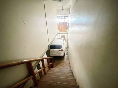 Dom z lokalem handlowym Na wynajem o powierzchni mieszkalnej 320 m² w Boeng Keng Kang