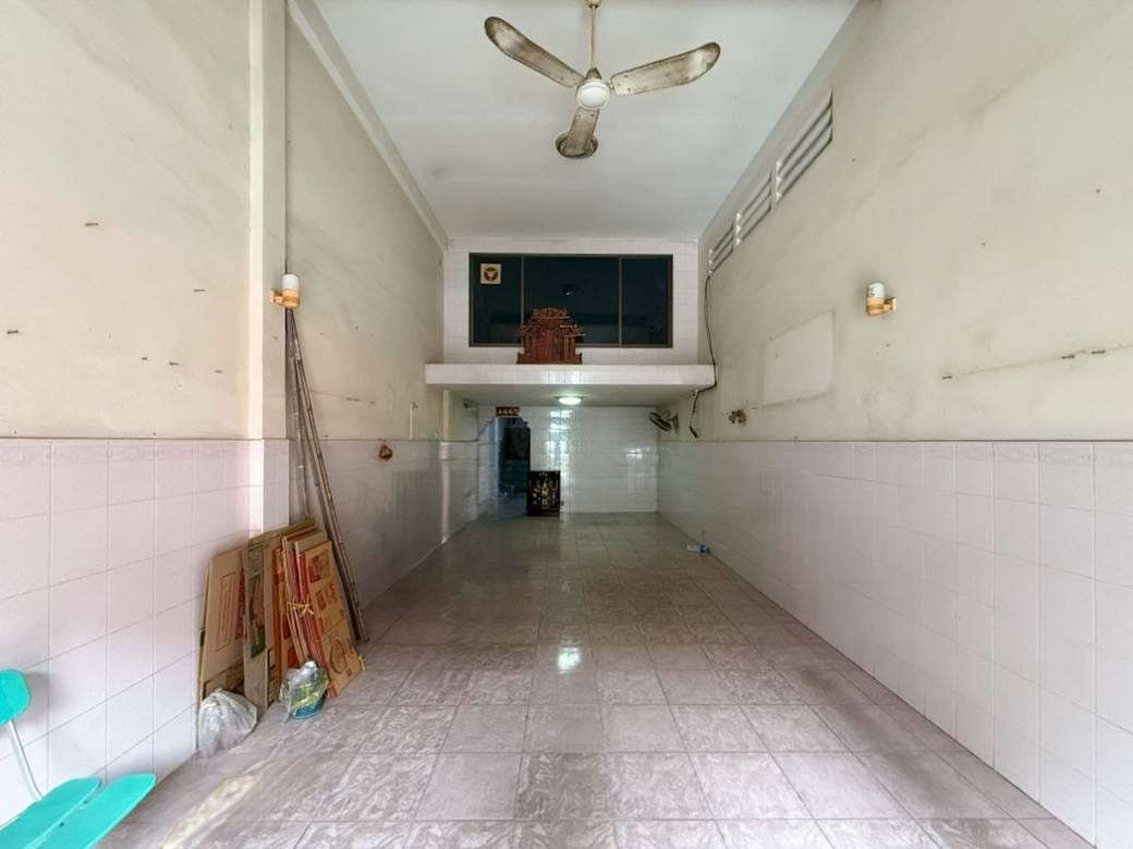 Dom z lokalem handlowym Na wynajem o powierzchni mieszkalnej 192 m² w Daun Penh