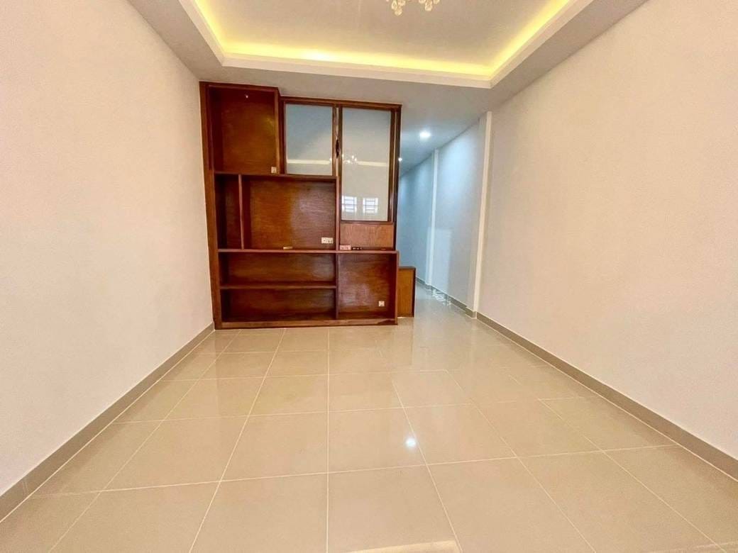 $70,000 Shophouse
