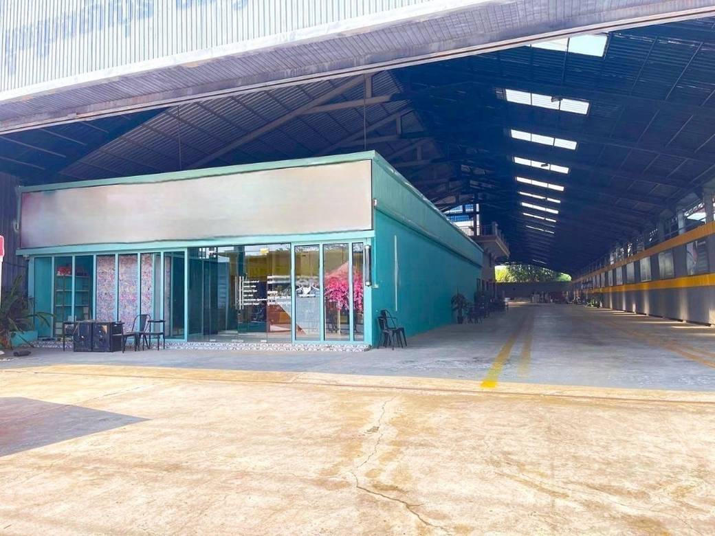 Entrepôt À louer à Sen Sok $12,000