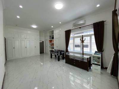 Vila K pronájmu in Chamkarmon $4,500