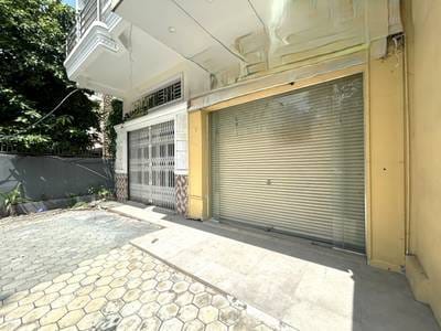 $2,000 Shophouse