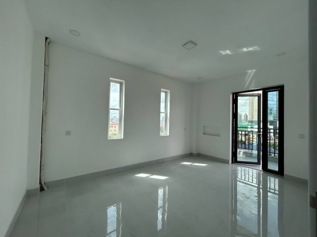 Bâtiment À louer de 546 m² habitables à Meanchey