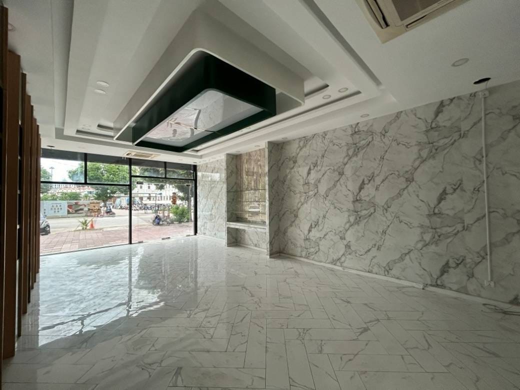 268.5 sqm Living Size Shophouse K pronájmu in Chamkarmon