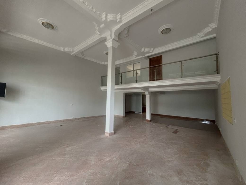 $2,200 Shophouse