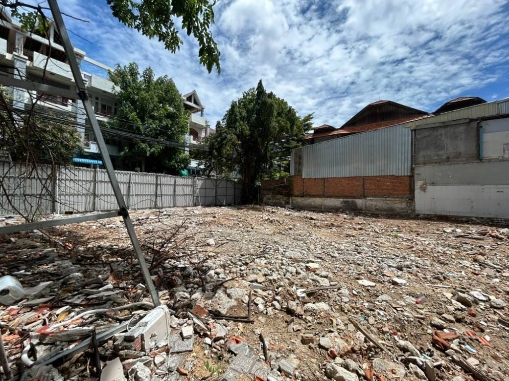 Pozemky Na prodej in Chamkarmon $1,400,000