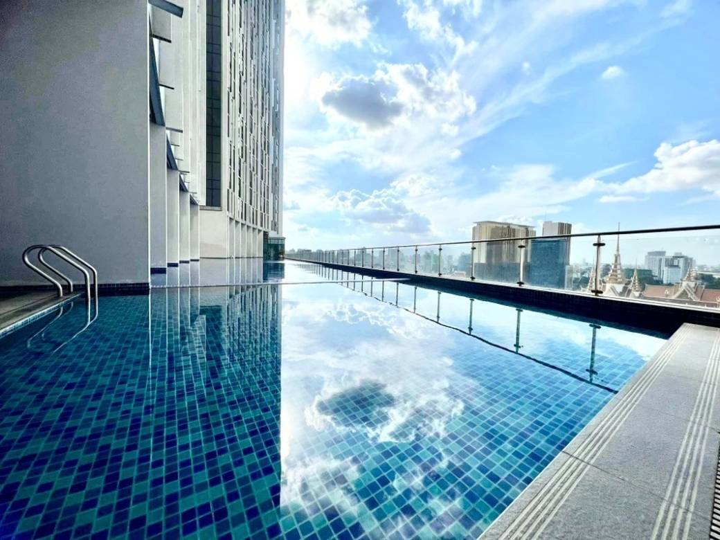 Snowbell Hotel@The Bridge SOHO | $800 Condo