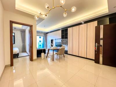 $580 Condo