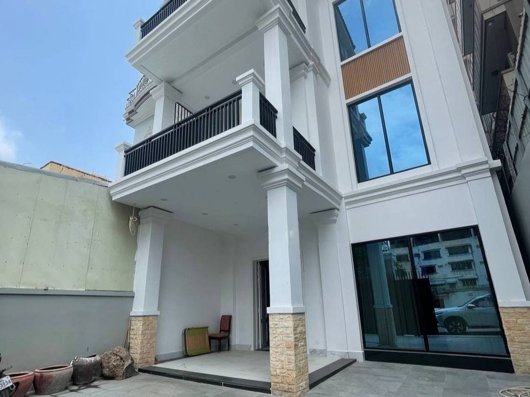 វីឡា តម្លៃ $2,500