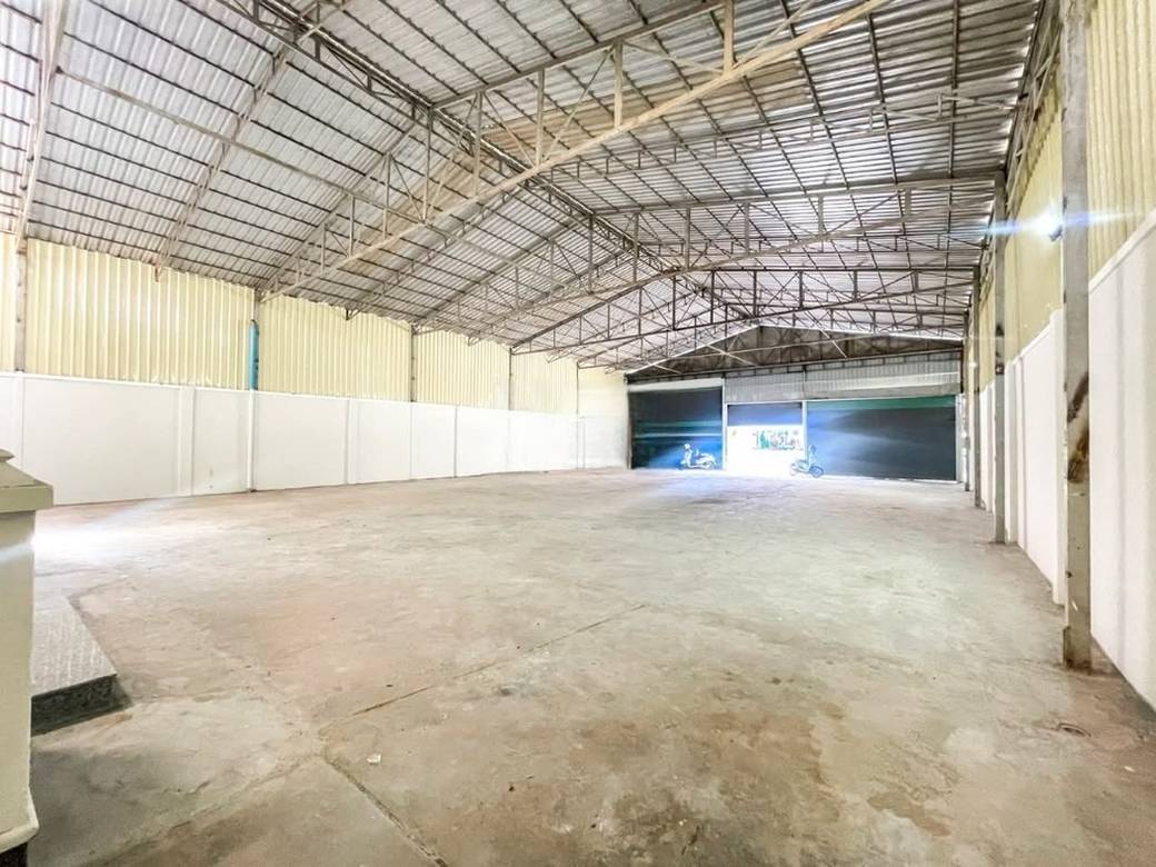 ឃ្លាំង សំរាប់ជួល នៅ, បឹងសាឡាង, ទួលគោក, ភ្នំពេញ