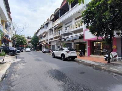 Tumnob Tuek Shophouse K pronájmu in Tumnob Tuek