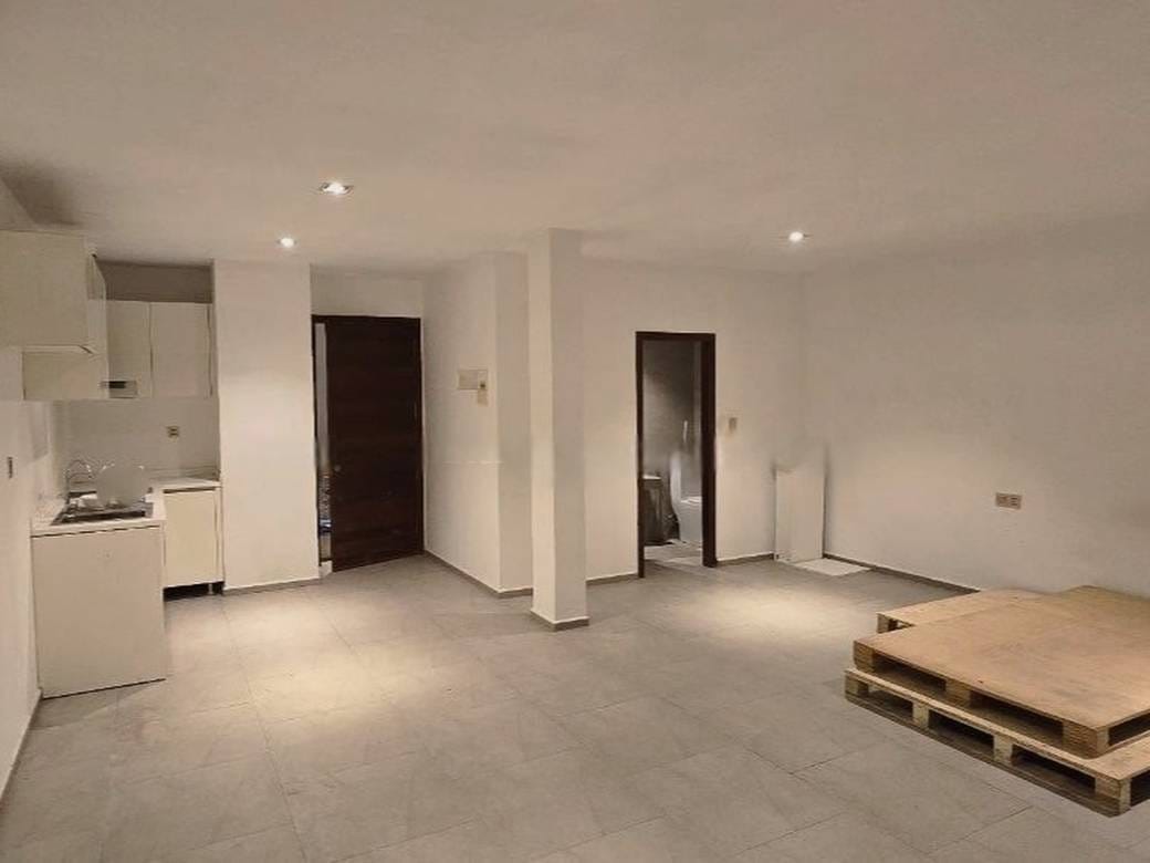 Shophouse K pronájmu in Sen Sok $1,800