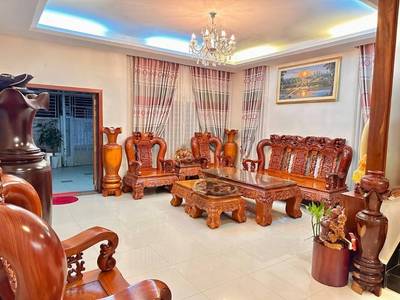 $2,000 Dvojvila