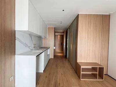 Vue Aston | $350 Condo