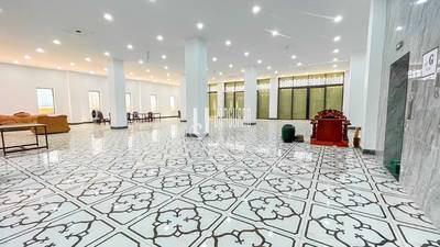 Bâtiment À louer de 8,245 m² habitables à Sen Sok