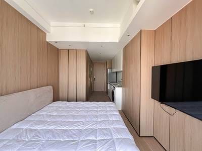 Vue Aston | $350 Condo