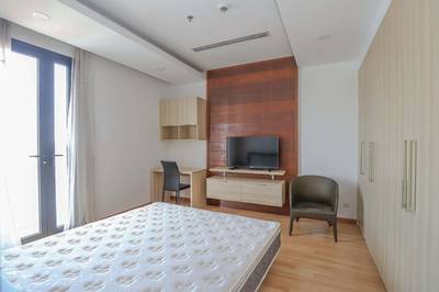Condo Na wynajem w Daun Penh $1,650