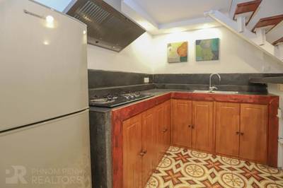 Apartment For Rent in Phsar Chas, Daun Penh, Phnom Penh