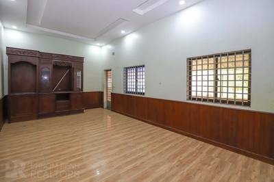Villa For Rent in Preaek Pra, Chbar Ampov, Phnom Penh