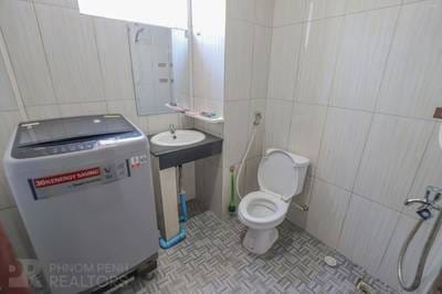 Apartment For Rent in Srah Chak, Daun Penh, Phnom Penh