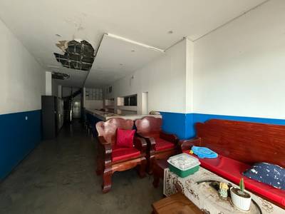 Daun Penh에 있는 전용면적 252㎡ 상가주택 임대