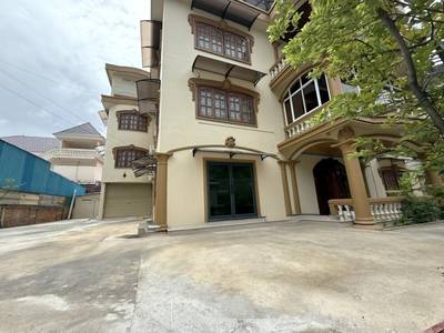 Vila K pronájmu in Boeung Kak 1, Toul Kork, Phnom Penh