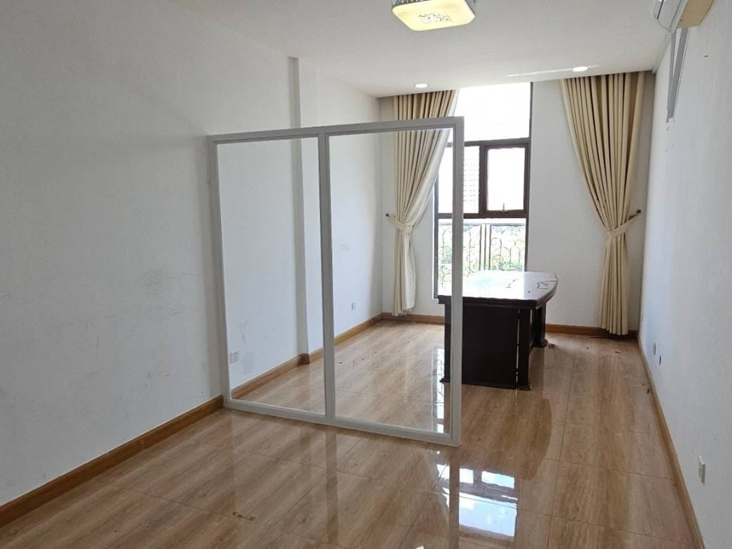 ตึกแถว สำหรับเช่า ใน Daun Penh $2,000