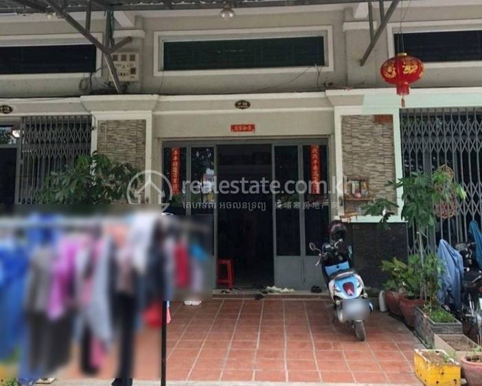 60 sqm Land Size Flat House Na prodej