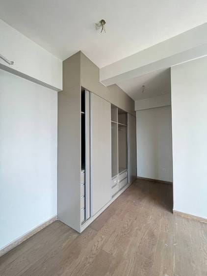 Royal Platinum Condominium | Condo Na prodej with 1 Parking Space