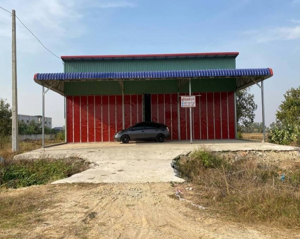 Entrepôt À vendre de 135 m² habitables à Kamboul