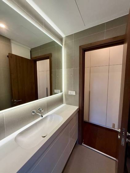 The Peninsula Private Residences | 3 Bedrooms Кондоминиум Для Аренды for $1,800