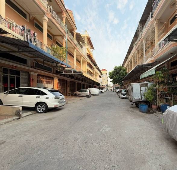 $190,000 Flat House