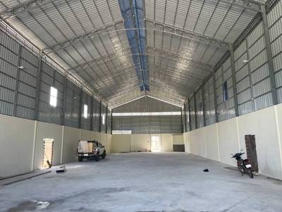 Warehouse For Rent with 3 Parking Space