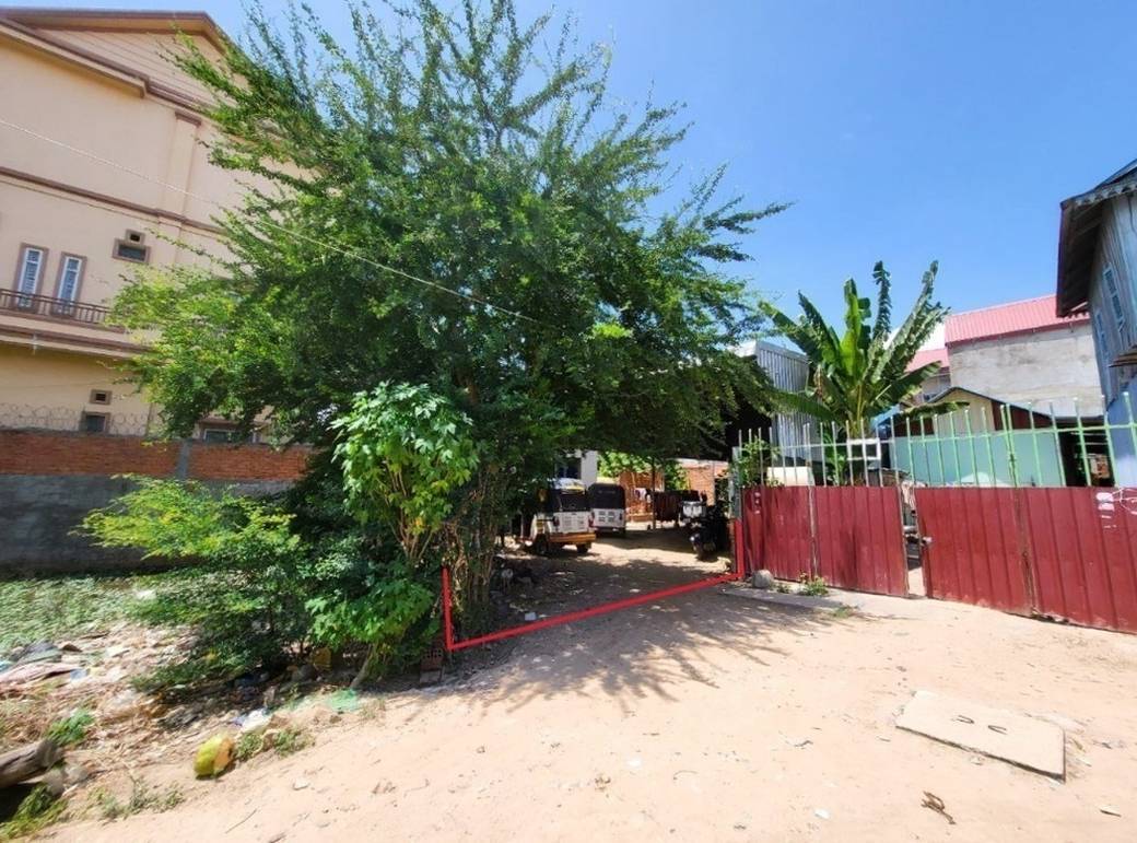 228 sqm Living Size House and lot Na prodej in Prek Pnov