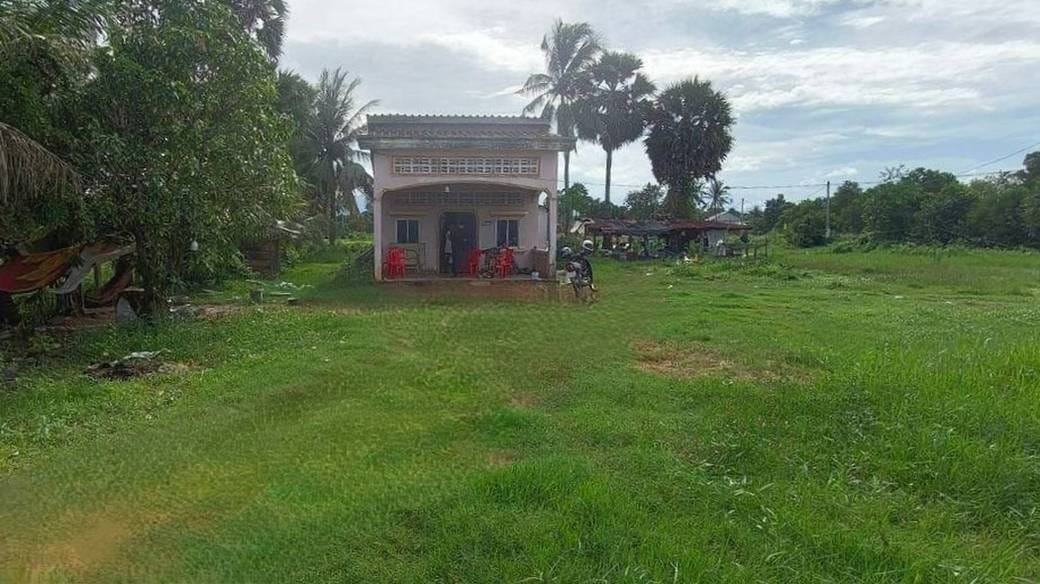 1,462 sqm Land Size House and lot Na prodej