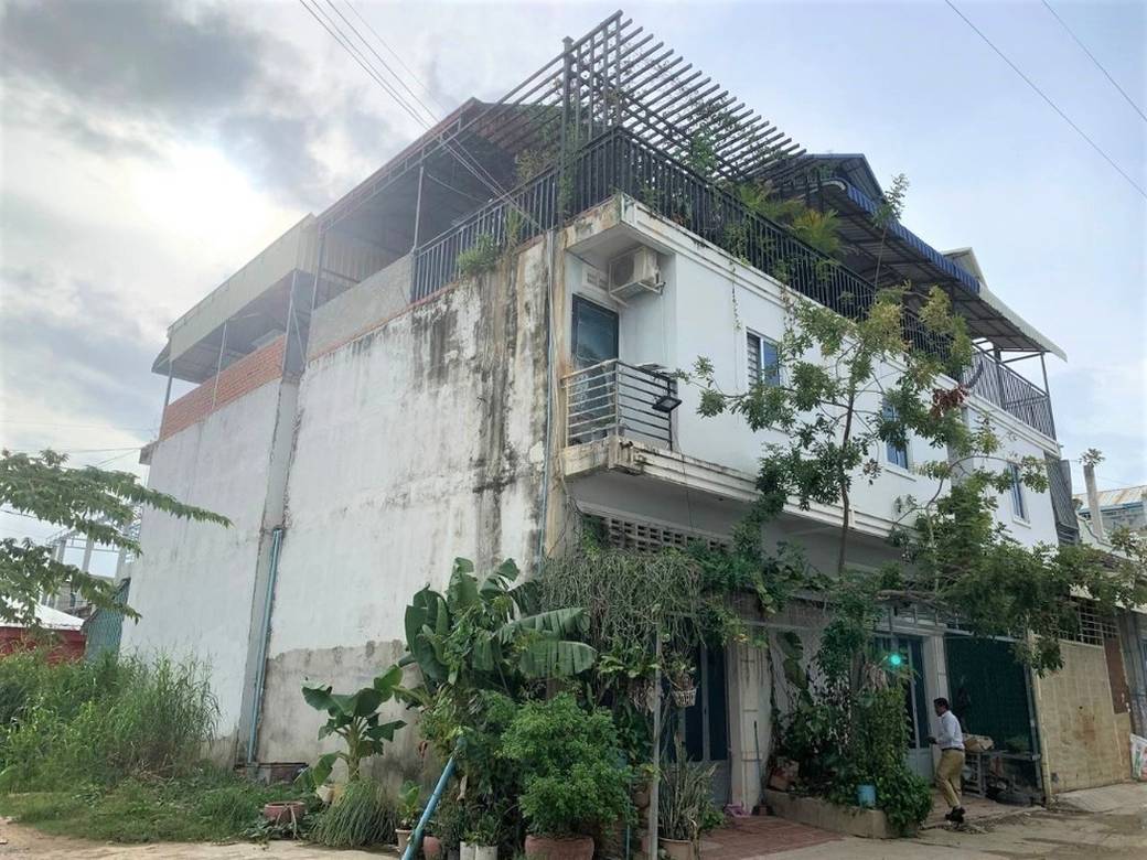 แฟลตเฮ้าส์ สำหรับขาย ใน จอมเจา 2, โปร์แซนเจย, พนมเปญ