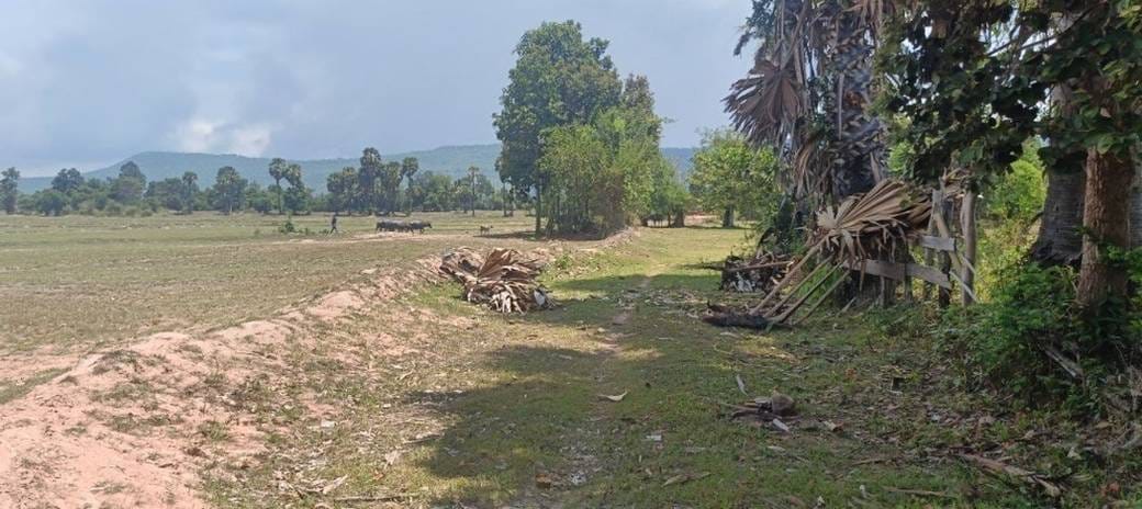 Lot For Sale in Krakor $2,000