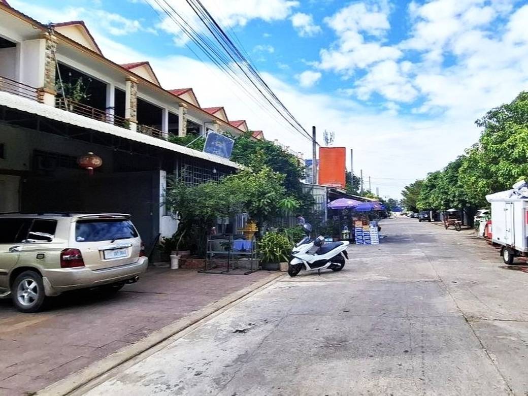 แฟลตเฮ้าส์ สำหรับขาย ใน Preaek lieb, จเรยจังวา, พนมเปญ