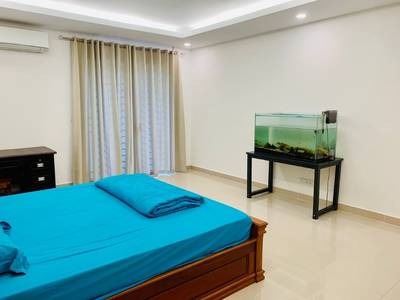 Flat For Rent with 1 Parking Space