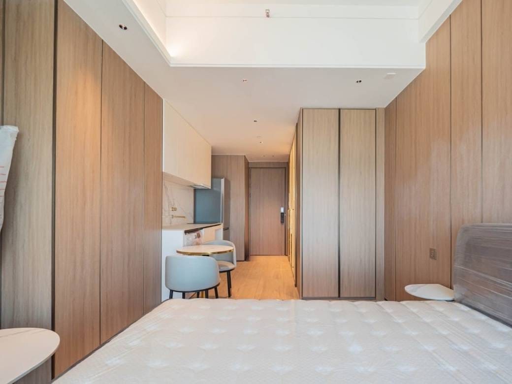 Vue Aston | $350 Condo