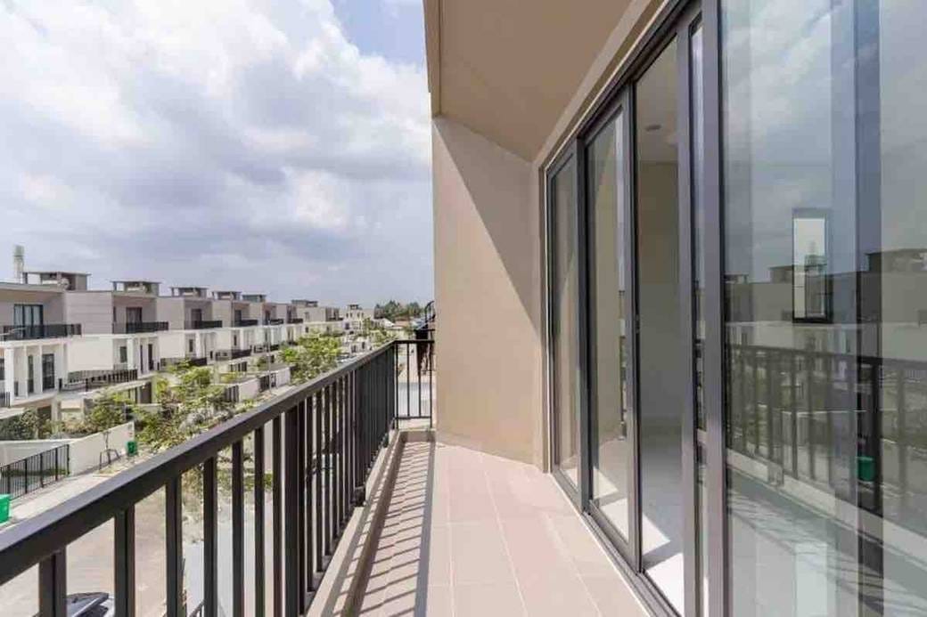 Villa For Rent with 2 Parking Space