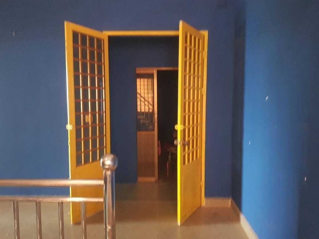 207 sqm Land Size Flat House Na prodej