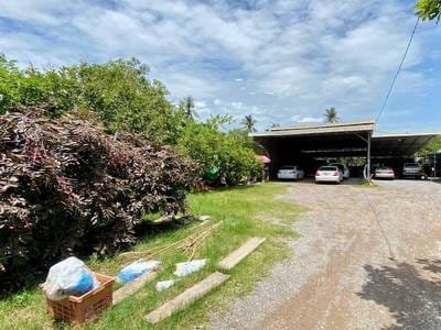 662 sqm Land Size Warehouse For Sale